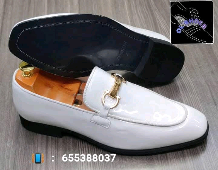 CHAUSSURE cuire